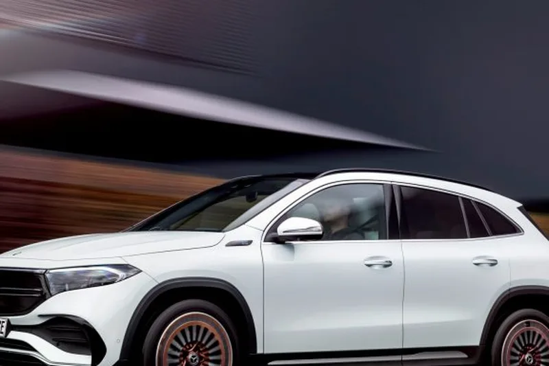 ภาพรถ Mercedes-Benz EQA ของแท้จากสื่อทางการของผู้ผลิต ใช้ประกอบการเลือกไซซ์ยางให้ตรงรุ่น