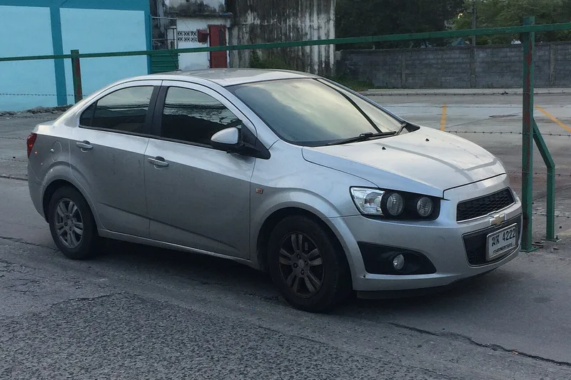ภาพรถ Chevrolet Sonic (2012-2016) คันจริง ใช้ประกอบการเลือกไซซ์ยางให้ตรงรุ่น