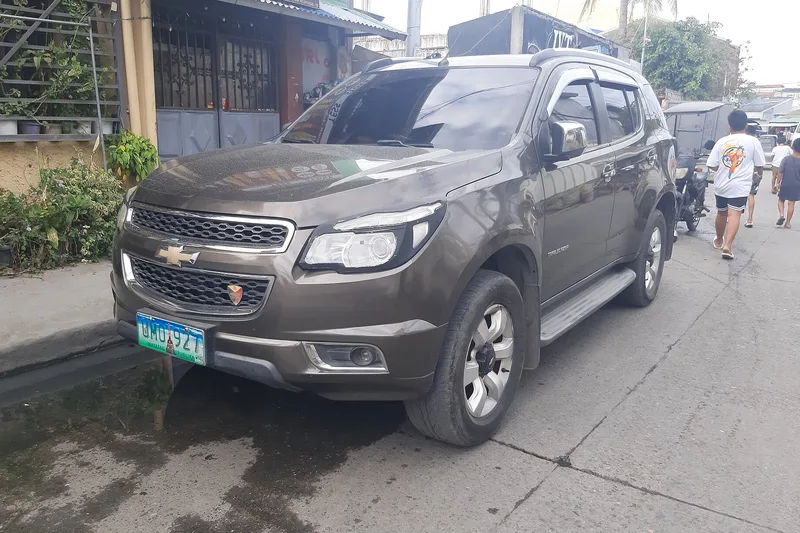 ภาพรถ Chevrolet Trailblazer (2012-2020) คันจริง ใช้ประกอบการเลือกรุ่น