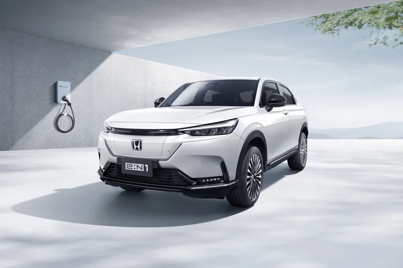 ภาพรถ Honda e:N1 ของแท้จากสื่อทางการของผู้ผลิต ใช้ประกอบการเลือกไซซ์ยางให้ตรงรุ่น
