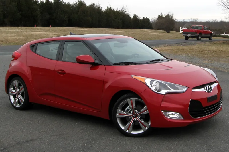 ภาพรถ Hyundai Veloster 2012-2016 คันจริง ใช้ประกอบการเลือกรุ่น