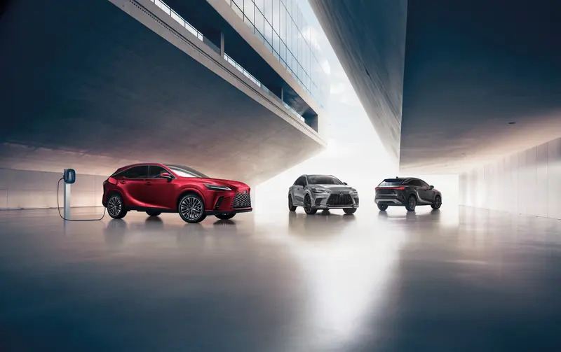 ภาพรถ Lexus RX ของแท้จากสื่อทางการของผู้ผลิต ใช้ประกอบการเลือกรุ่น