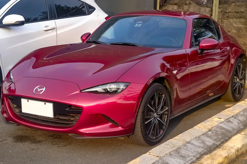 ภาพรถ Mazda MX-5 คันจริง ใช้ประกอบการเลือกไซซ์ยางให้ตรงรุ่น