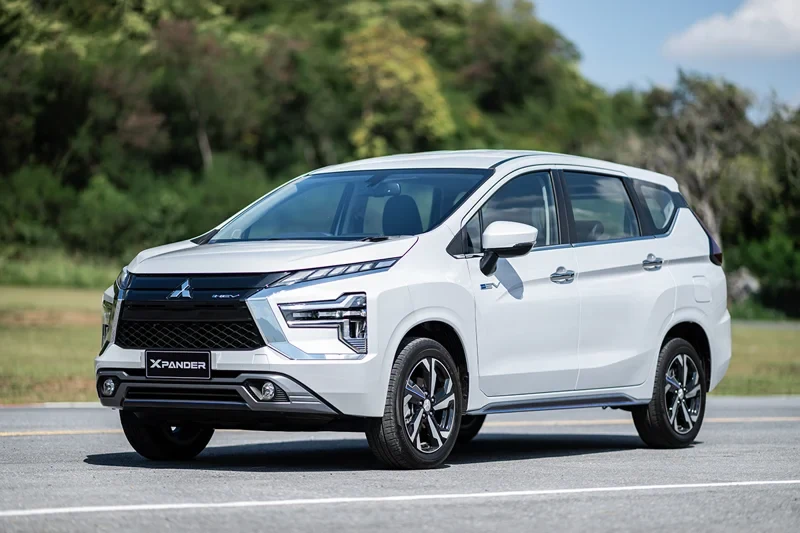 ภาพรถ Mitsubishi Xpander HEV ของแท้จากสื่อทางการของผู้ผลิต ใช้ประกอบการเลือกไซซ์ยางให้ตรงรุ่น