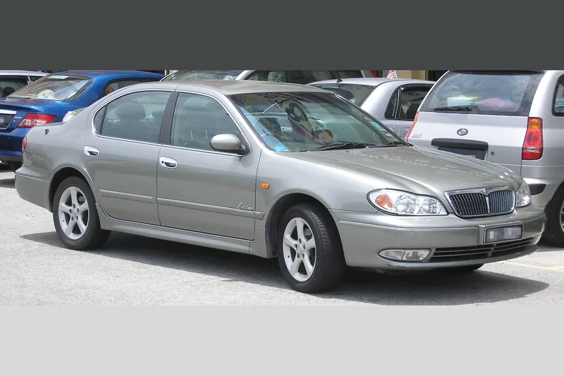 ภาพรถ Nissan Cefiro A33 (2001-2004) คันจริง ใช้ประกอบการเลือกไซซ์ยางให้ตรงรุ่น