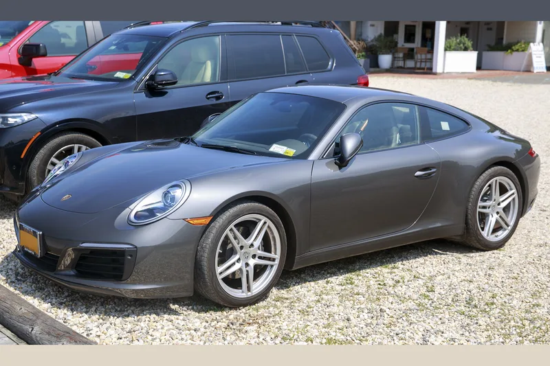 ภาพรถ Porsche 911 ตัวถัง 991 (2012-2019) คันจริง ใช้ประกอบการเลือกไซซ์ยางให้ตรงรุ่น