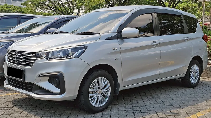ภาพรถ Suzuki Ertiga คันจริง ใช้ประกอบการเลือกรุ่น