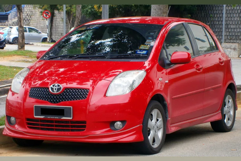 ภาพรถ Toyota Yaris รุ่นที่ 2 (XP90) 2006-2013 คันจริง ใช้ประกอบการเลือกรุ่น
