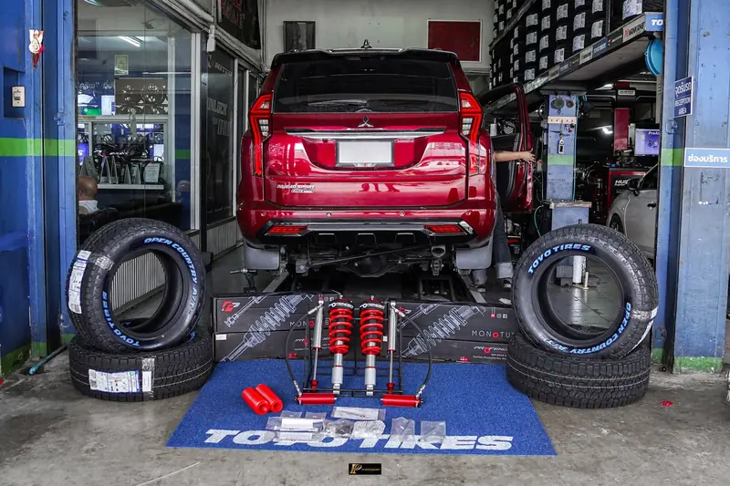 Mitsubishi Pajero Sport ในร้าน ติดตั้งโช้ค Profender Monotube และยาง Toyo Open Country A/T